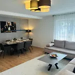 Kj Bis 10p-zentral-garten-wifi-parken-grill