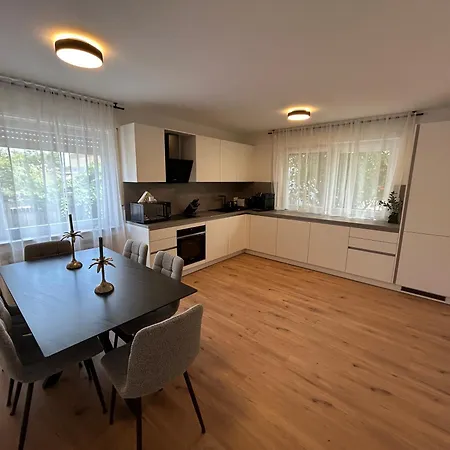 Kj Bis 10p-zentral-garten-wifi-parken-grill Apartament