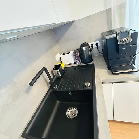 Kj Bis 10p-zentral-garten-wifi-parken-grill * اوغسبورغ