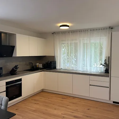 Kj Bis 10p-zentral-garten-wifi-parken-grill *