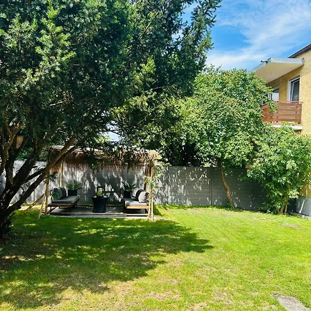 Apartment Kj Bis 10p-zentral-garten-wifi-parken-grill *